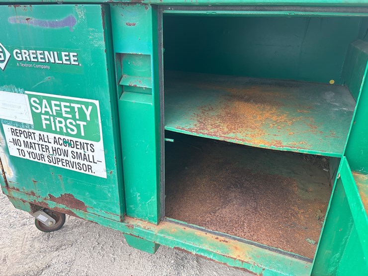 #8073-•-jobsite-rolling-box-image-3