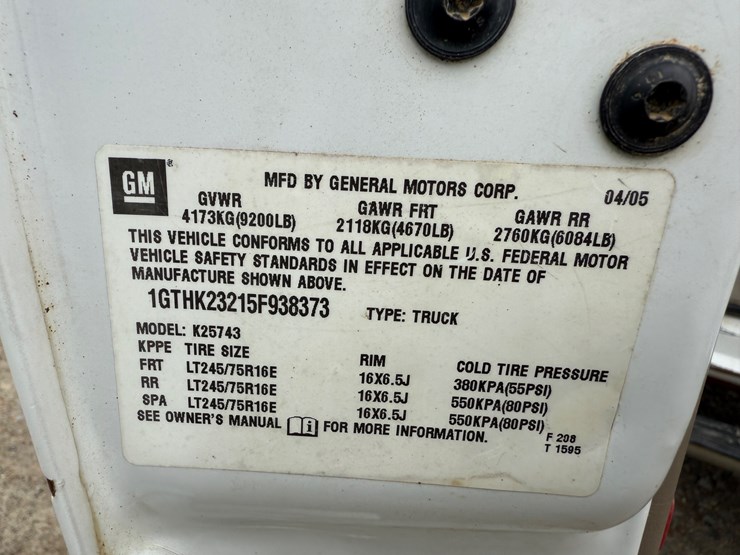 2005-gmc-2500-image-40