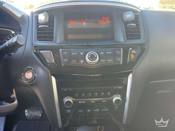 2013-nissan-pathfinder-image-17