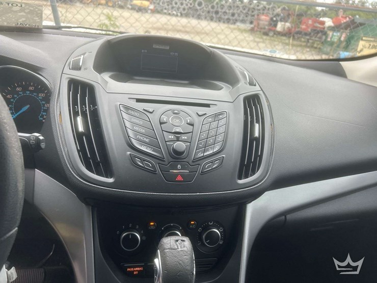 2016-ford-escape-image-19