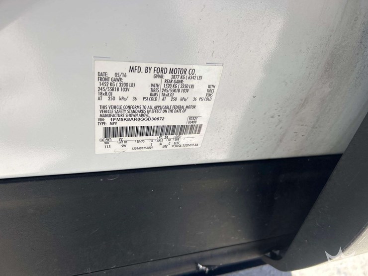 2016-ford-explorer-image-5