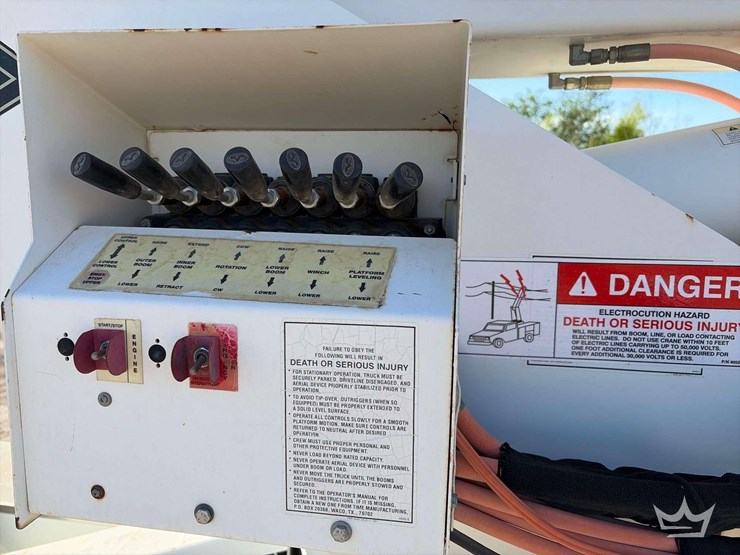 2011-international-durastar-4300-image-31