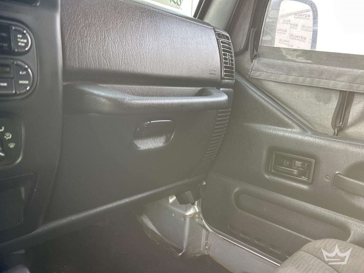 2003-jeep-wrangler-image-18