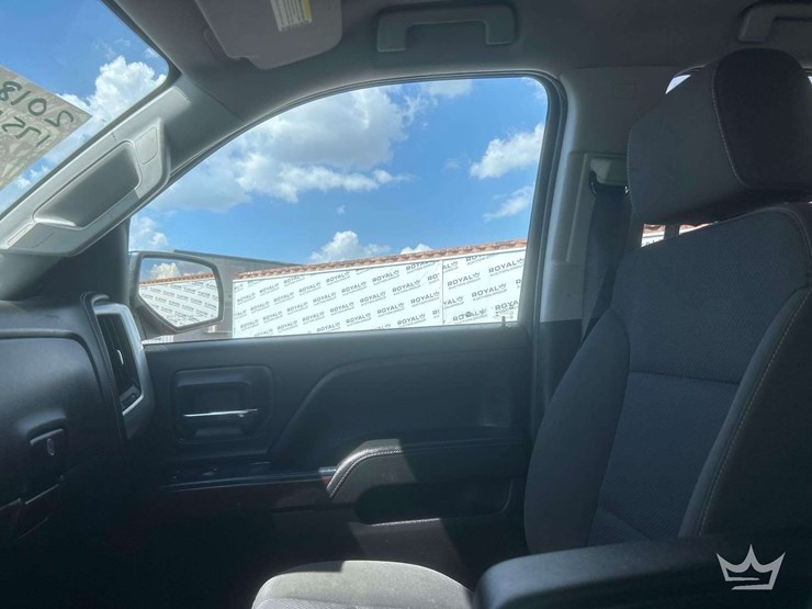 2018-gmc-sierra-1500-sle-image-16