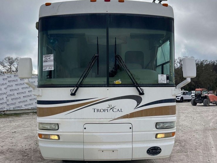 2005-freightliner-tropi-cal-t396-39ft.-class-a-motorhome-image-68