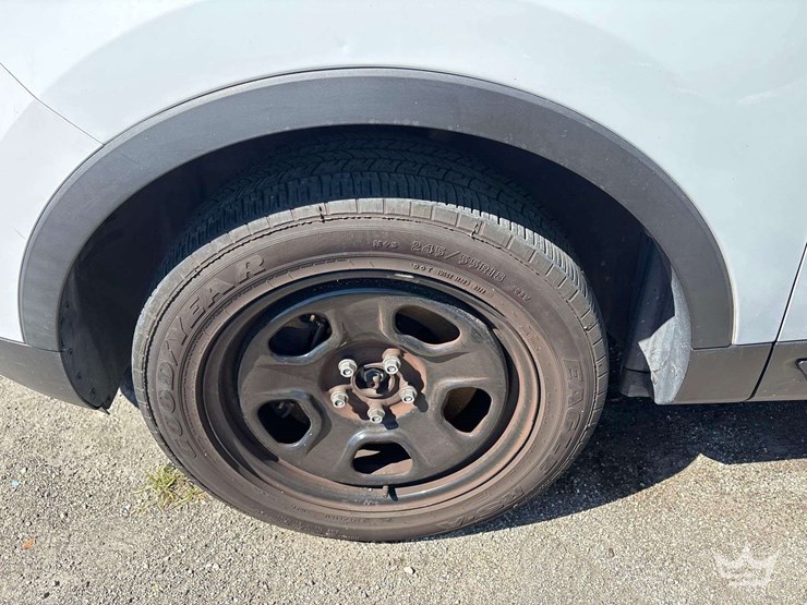 2018-ford-explorer-image-22