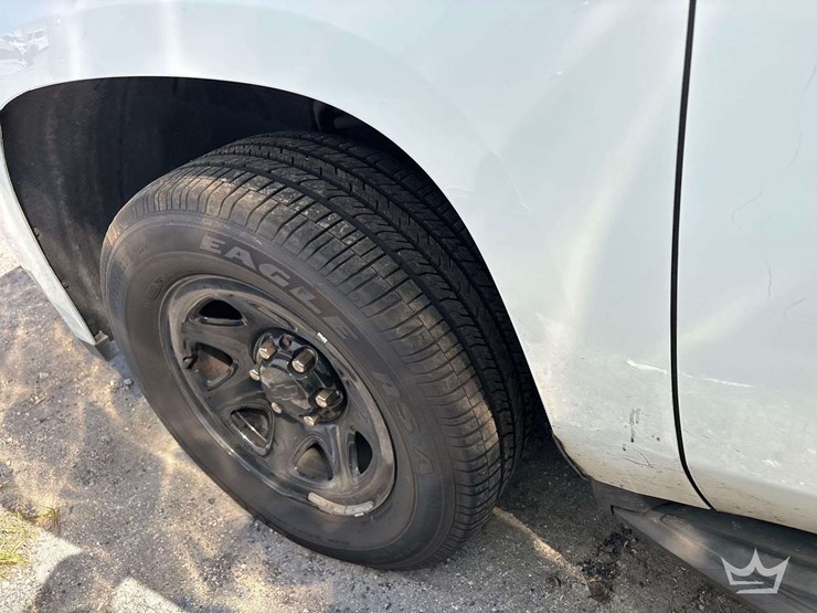 2019-chevrolet-tahoe-image-24