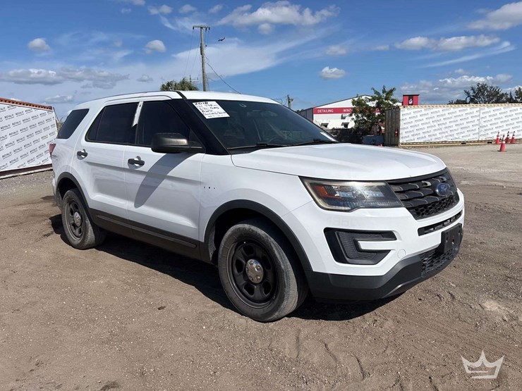 2018-ford-explorer-image-1