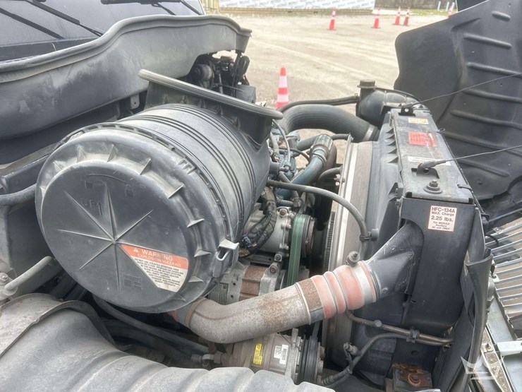 2006-international-durastar-4400-image-9