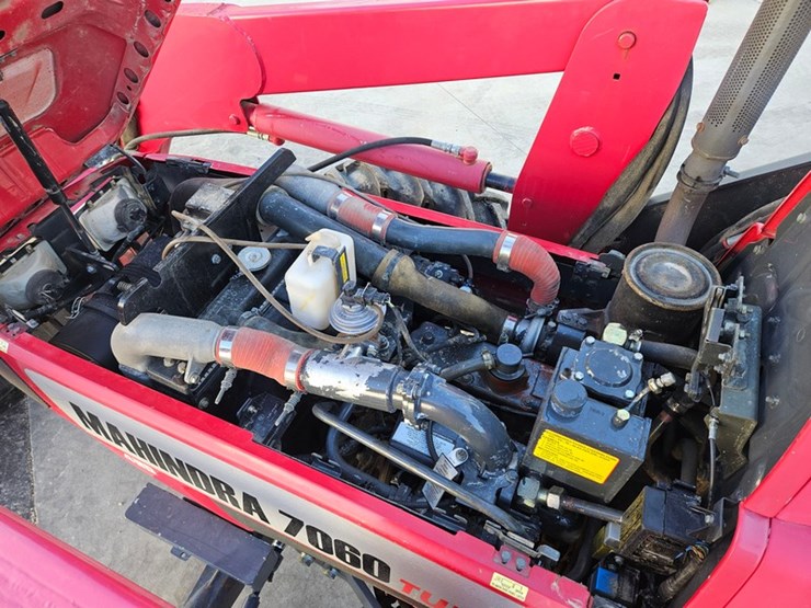 mahindra-7060-image-12