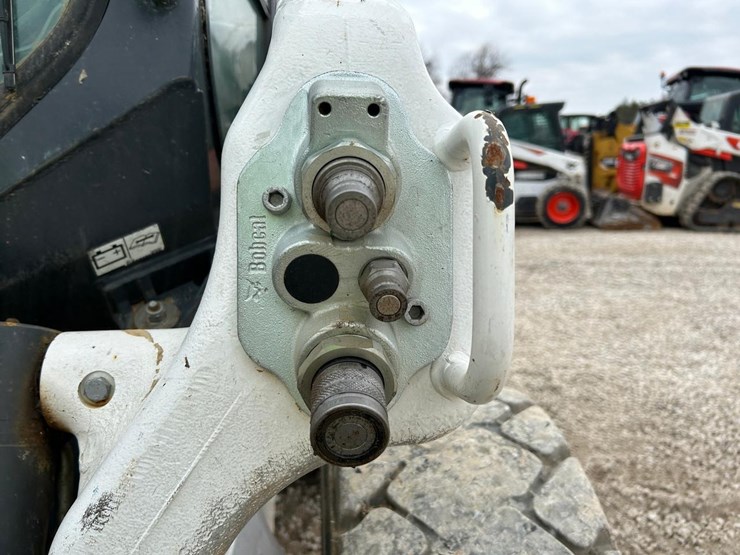 2023-bobcat-s76-image-11