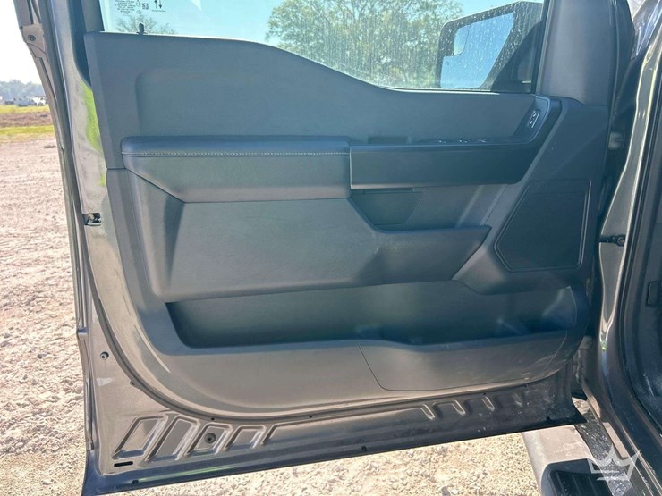 2021-ford-f150-image-11