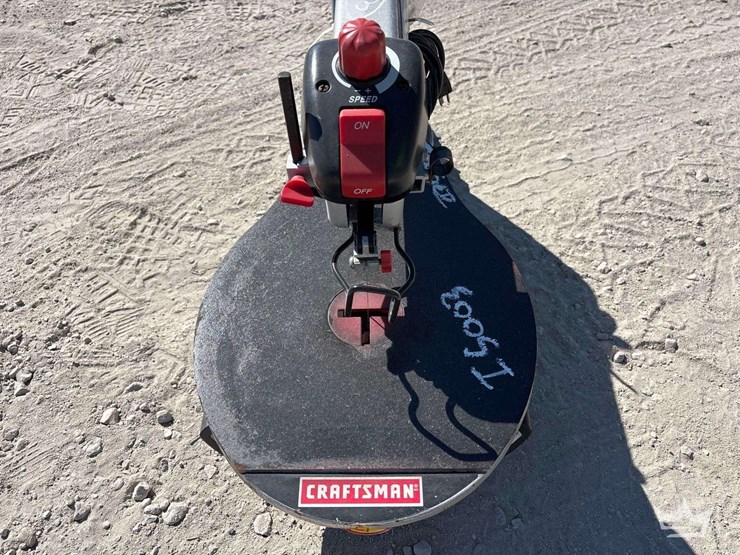 craftsman-16in-variable-speed-scroll-saw-image-5