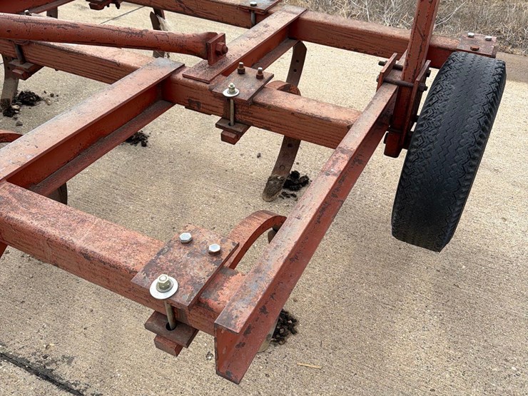 bush-hog-10-shank-chisel-plow-image-11