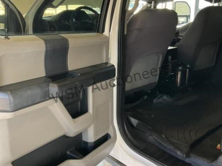 2017-ford-f550-image-27