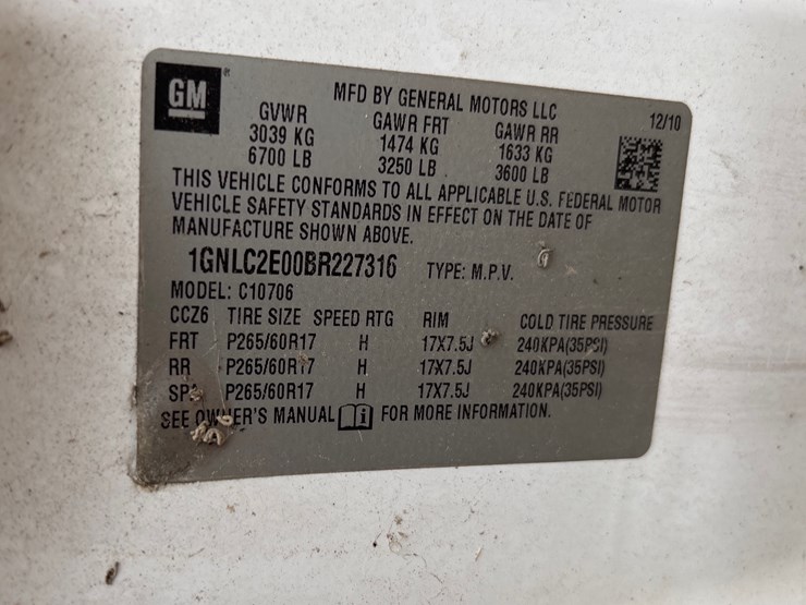 2011-chevrolet-tahoe-image-9