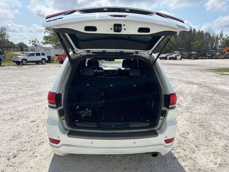 2016-jeep-grand-cherokee-image-20