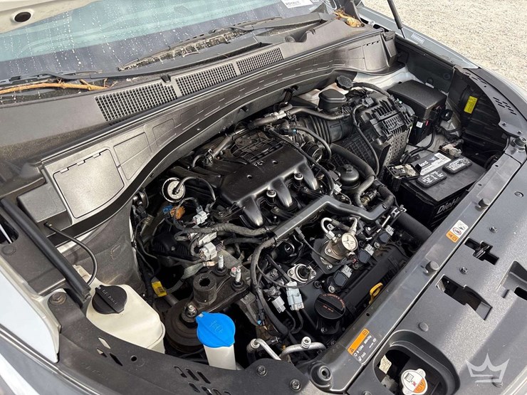 2017-hyundai-santa-fe-image-7