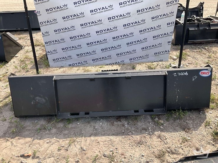 swict-84in-bucket-skid-steer-attachment-image-2