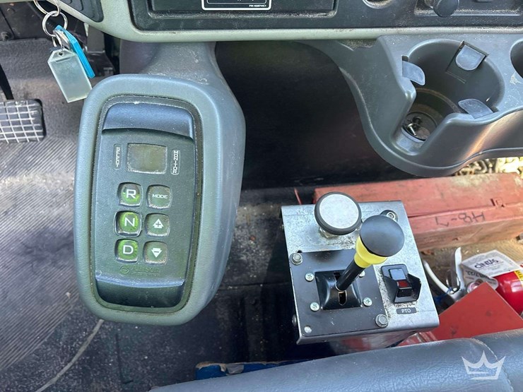 2016-international-durastar-4300-image-25