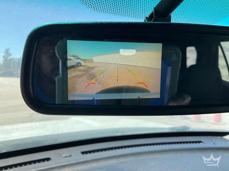 2016-ford-explorer-image-31