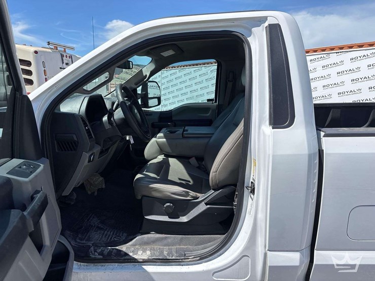 2017-ford-f250-image-15