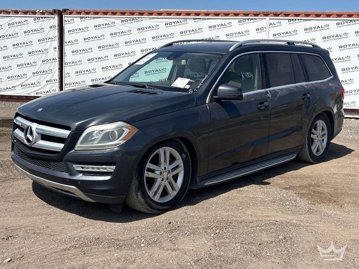2013-mercedes-benz-gl450-image-1