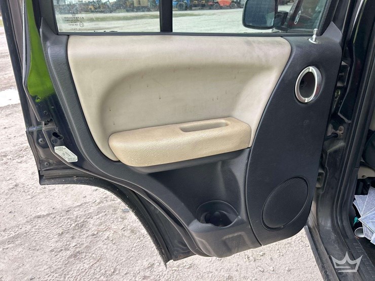 2003-jeep-liberty-image-18