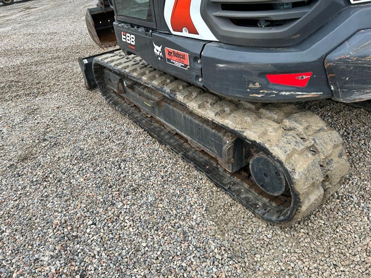 2023-bobcat-e88-image-16