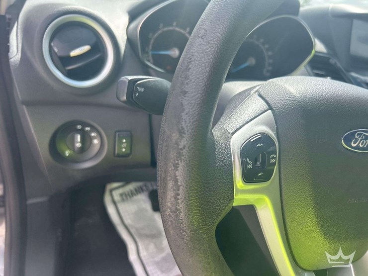 2019-ford-fiesta-se-hatchback-image-14