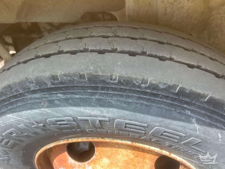 2006-international-durastar-4200-image-37