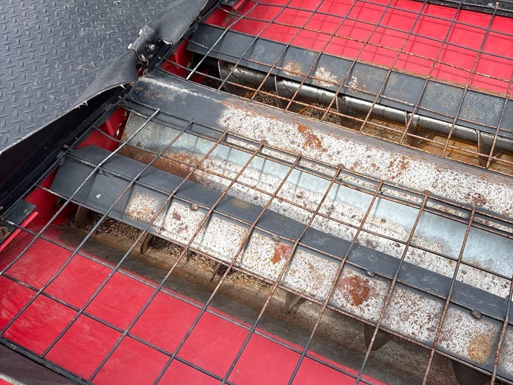 westfield-drive-over-pit-image-14