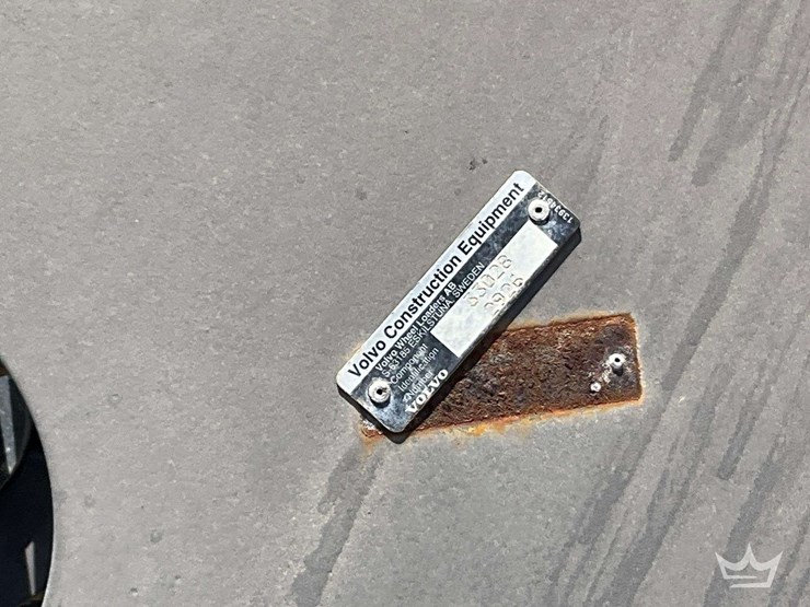 2015-volvo-l110h-image-28