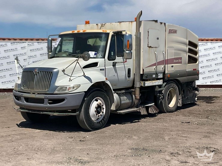 2015-international-durastar-4300-image-1