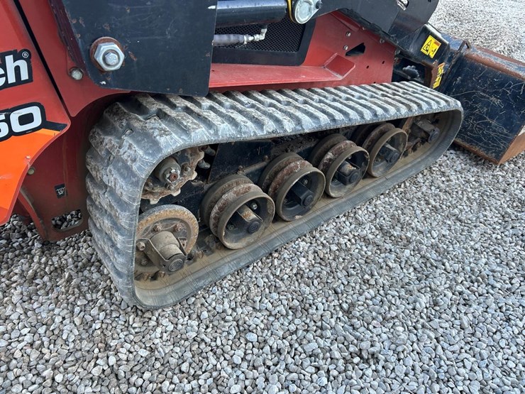 ditch-witch-sk1550-image-15