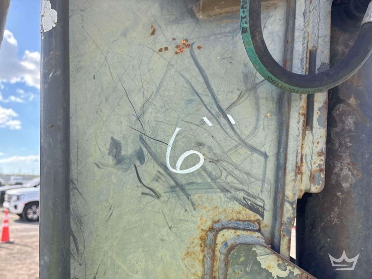 2016-deere-85g-image-28