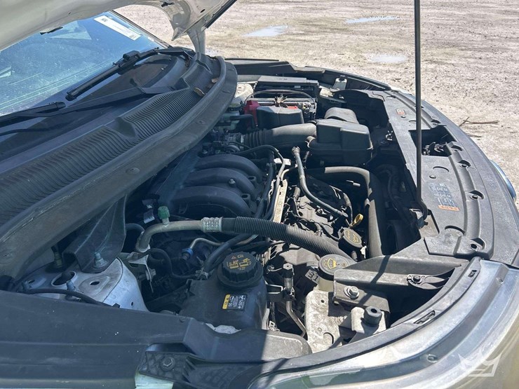 2019-ford-explorer-image-8