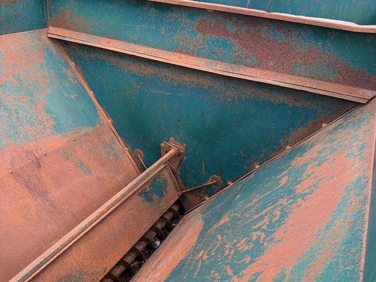 grain-o-vator-10ft-auger-wagon-image-20