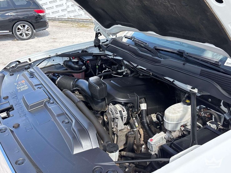 2019-chevrolet-silverado-2500hd-image-12