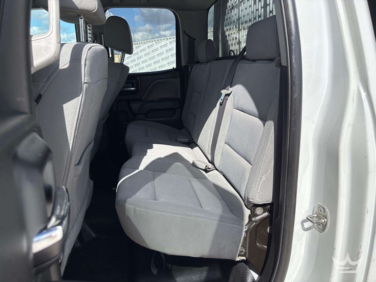 2019-chevrolet-silverado-2500hd-image-25