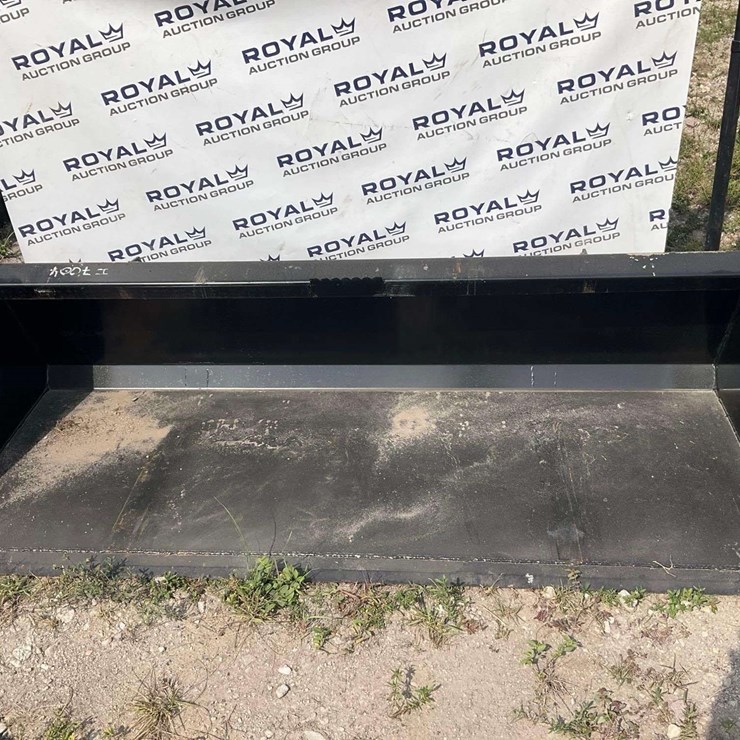 Swict 78in Bucket Skid Steer Attachment