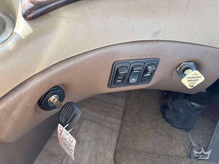 2018-freightliner-thor-venetian-400xcr-a40-41ft.-class-a-motorhome-image-21