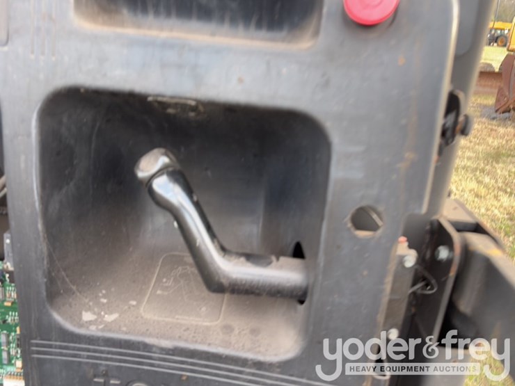 2017-toyota-6bpu15-image-12