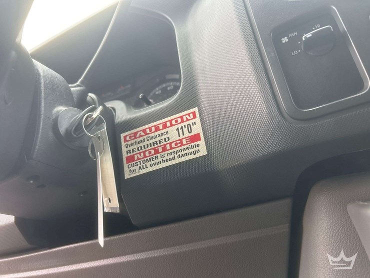 2012-ford-e350-image-24