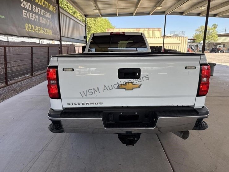 2019-chevrolet-silverado-2500hd-image-7