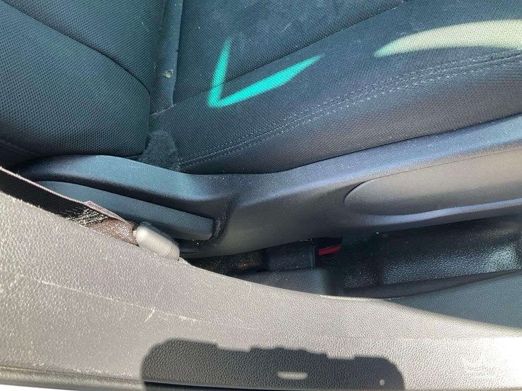 2015-ford-explorer-image-29