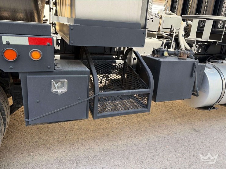 2014-kenworth-t400-image-26