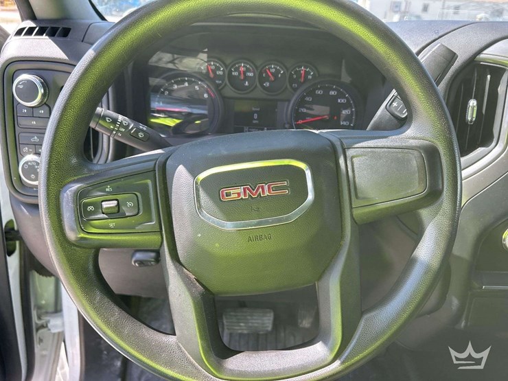 2022-gmc-sierra-2500-image-13