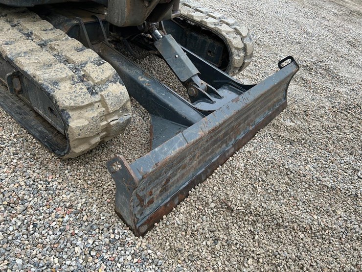 2023-bobcat-e88-image-10