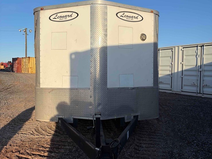 2017-leonard-21'-box-trailer-image-2